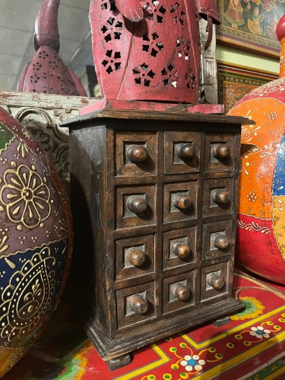 DCI103 Small Wooden Chest of Drawers