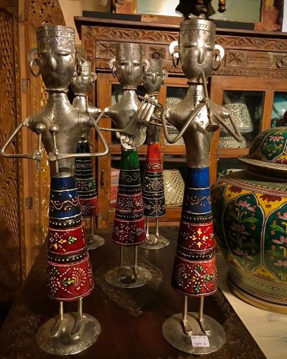 DCI104 Colorful Painted Indian Musicians Set