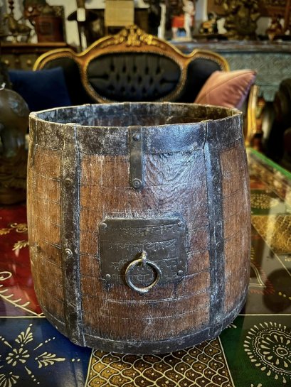Old Round Pot with Iron Decor