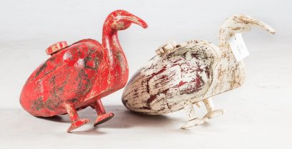 Vintage Painted Iron Tank Duck