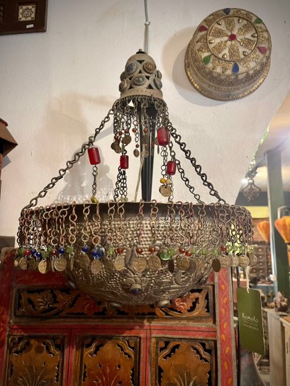 Oriental Pendant Filigree Lamp with Crystal Glass Decor