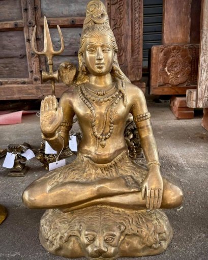 ศิวะทองเหลืองปางประทานพรองค์ใหญ่