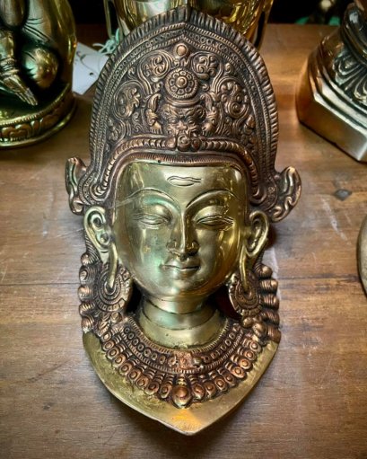 พระแม่ธารางานทองเหลืองแต่งผนัง