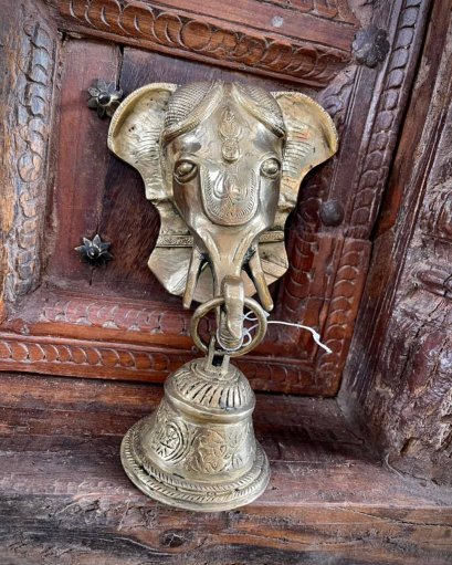 กระดิ่งหัวช้างทองเหลือง