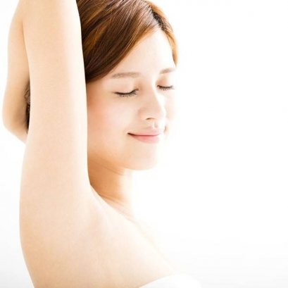 กลิ่นรักแร้ เกิดจากอะไร ทำไมทาโรลออนแล้วมักมีอาการคันยิกๆ ใช่การแพ้หรือไม่