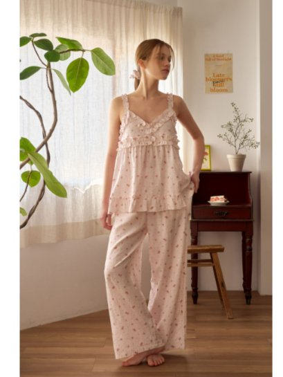 เซตชุดนอน รุ่น Soft pink Floral Camisol Cotton Set