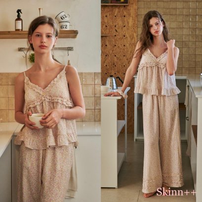 เซตชุดนอนพร้อมซับใน รุ่น Pink Camisol Set