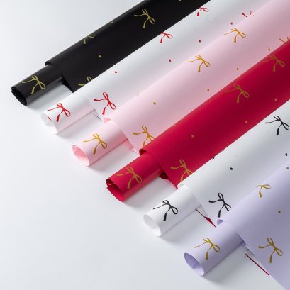 กระดาษห่ออช่อดอกไม้ลายโบว์เนื้อพลาสติกขนาด 57*57 เซนติเมตร ส่งจากไทย