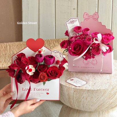 กล่องจัดดอกไม้เก๋ๆๆ กล่องจัดดอกไม้ กล่องของขวัญ