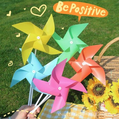 กังหันลม กังหันลมกลางแจ้ง มีสีสันสดใส (คละสี)