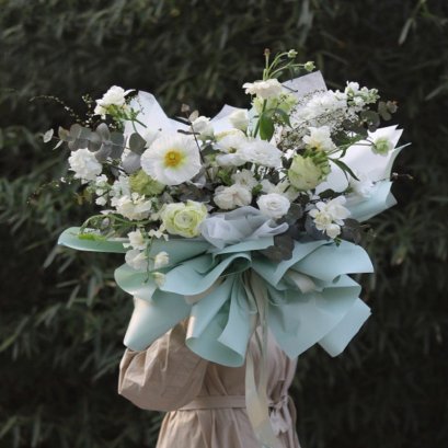 กระดาษห่อช่อดอกไม้ แพ็คละ 20 แผ่น กระดาษห่อช่อแบบลาย พร้อมส่ง จากไทย