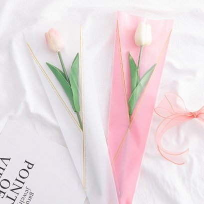 กรวยพลาสติกห่อดอกไม้ 1 ดอก ลายเส้นตัด 50 ชิ้น