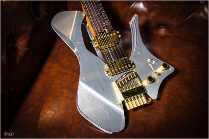 Pearson Omega Raw Aluminium / Gold Hardware
