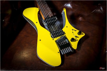 Pearson Omega Wasp Yellow / Chrome Hardware