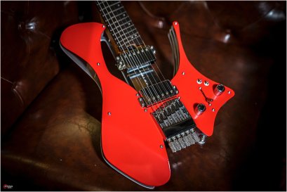 Pearson Omega Scarlett Red / Chrome Hardware