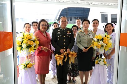 พลเอก เดชนิธิศ เหลืองงามขำ ผอ.อผศ. และนายก สมศ. ร่วมอำลาทหารผ่านศึก ที่รพ.ผศ.