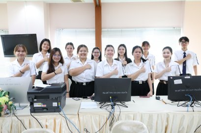 น้องบัญชีอาสายื่นภาษีในโครงการบริการวิชาการยื่นภาษีออนไลน์