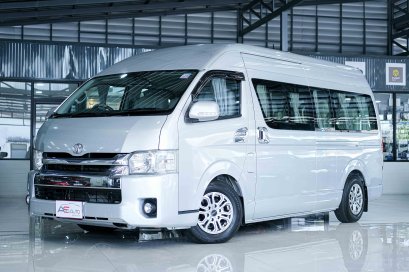 TOYOTA HIACE 3.0 COMMUTER A/T