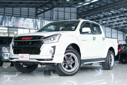 ISUZU D-MAX 1.9 HI-LANDER CAB4 STEALTH Z-PRESTIGE