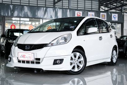 HONDA JAZZ 1.5 V