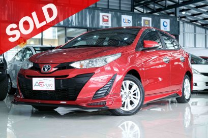 TOYOTA YARIS 1.2 E