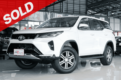 TOYOTA FORTUNER 2.4 LEADER S