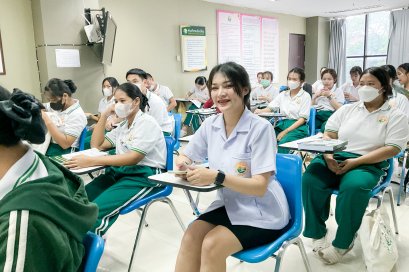 นักเรียนรุ่น 47 เข้าแนะแนวน้องๆ 