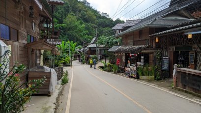 หมู่บ้านแม่กำปอง อำเภอแม่ออน จังหวัดเชียงใหม่