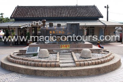 เที่ยวไต้หวันอิสระด้วยตัวเอง ไต้หวันออนทัวร์ ตอน 4 @ สถานีรถไฟจี๋จี๋ สถานีรถไฟไม้โบราณคลาสิคสุดๆ