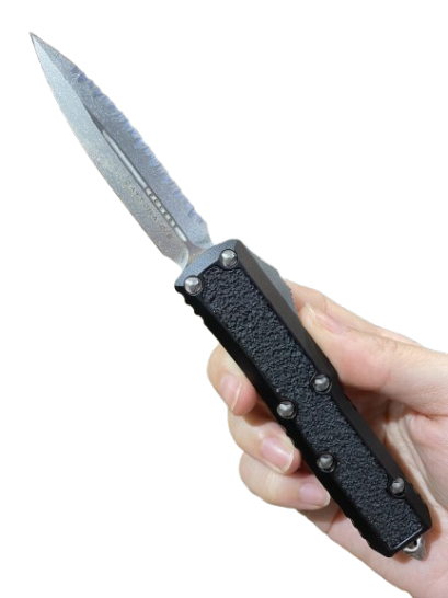 Microtech Daytona D/E Signature Series Stonewash Full Serrate (126-12 S)
