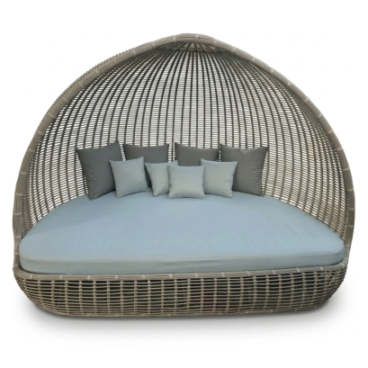 Rattan Daybed