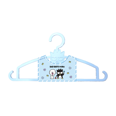 ไม้แขวนเสื้อพลาสติก Bad Badtz-Maru แพ็ค 4 สีฟ้า