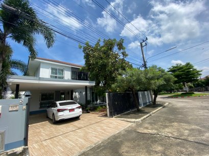 พร้อมเข้าอยู่!!! ขายบ้านเดี่ยวพื้นที่เยอะ โครงการพรทวีบ้านวิวสวน พุทธมณฑลสาย5 สภาพใหม่มาก ทำเลดี บิ้วอินสวย!!!! ขนาดพื้นที่ 106.6 ตารางวา