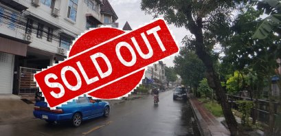 ขายแล้วครับ ตึกออฟฟิต 4 ชั้น 32 ตรว ริมถนนศรีวรา ใกล้ town in town ราคาพิเศษ ด่วน!!!