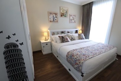 Great Investment Opportunity in Hua Hin – Attractive Condo for Investors  For Sale: The Villa Hua Hin – My Resort Corner unit with open view and wrap-around balcony, close to the beach and Hua Hin town. Perfect for both investment and personal relaxation.