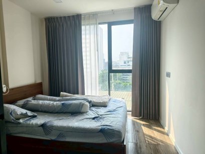 Project: Modiz Ratchada 32 by AssetWise. A fully furnished Modern Contemporary&ndash;style condominium located in the prime Ratchadaphisek area. The project consists of only 191 exclusive units, offering privacy and comfort.