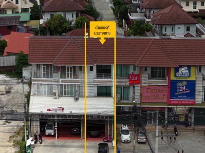 Beyond Expectations! For Sale: 3-Storey Commercial Building (Shophouse) on Main Road – 28 sq. wah (112 sqm) of land in front of Laddaville 1-2 Village, located on Ban Kluai - Sai Noi Road, Phimonrat, Bang Bua Thong, Nonthaburi. Land is elevated to street