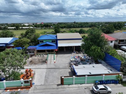 Unbeatable Deal! Invest Now Before It’s Gone!! Warehouse + Factory Area for Sale — Land with concrete pavement and existing structure on 1 Rai (1,600 sq.m.) in Bang Len, Nakhon Pathom. Perfect for investment, business operation, factory