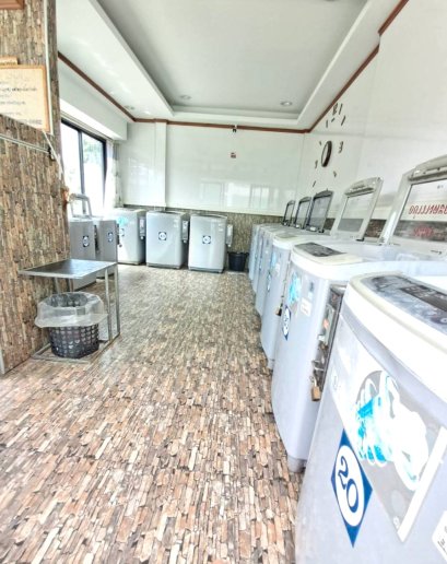 Store!!! Free 15 washing machines included!!!! With a fully furnished home featuring high-quality furniture!!! Unbeatable value, you won't find this deal anywhere else!!! Detached house for sale with a store located in Thungklom-Tanmun 1, Pattaya, No