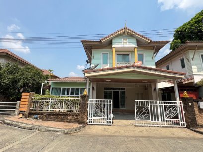 Call now! Single house for sale near Ngamwongwan Intersection, 2 km away. Prinyada Samukkee single house in good condition, close to the expressway, 7 minutes away