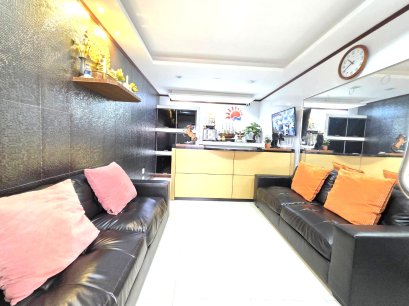 House with Shop for Sale!!! Located in Central Pattaya!! Ready to Run Your Business!! Elegantly Furnished!! Brand New!!
