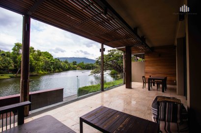 “สัมผัสชีวิตเหนือระดับ ที่คีรีมายา อัตตา เขาใหญ่”  คอนโดตากอากาศสุดหรูบนพื้นที่เขียวขจีระดับเวิลด์คลาส  อากาศบริสุทธิ์ ความเงียบสงบ และความเป็นส่วนตัว  บนพื้นที่ 118.75 ตร.ม. ชั้น 1 ติดธรรมชาติเขาใหญ่…ที่ที่คนมีวิสัยทัศน์เลือกลงทุน