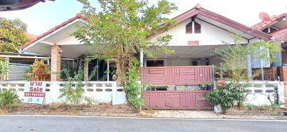 The best price you can find! Quiet and peaceful, surrounded by greenery, and close to a stream! All necessary amenities are nearby! For sale: Single house in Ramnuch 5 Village, Ruamjai Road, Phultalung Subdistrict, Sattahip, Chonburi.
