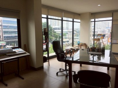 Only 315 Baht/Sq.m. On Rama 3 Road!! 443.4 Sq.m Commercial Space For Rent next to Huapla Chongnonsea near BRT Nararam 3