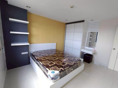 The Time Condo Laem Chabang, near Kasetsart University Sriracha, comes with a tenant, surrounded by amenities and many restaurants