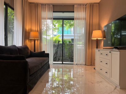 Golden Opportunity! Luxury House for Rent, Ready to Move In!!! Bangkok Boulevard Srinakarin – Bangna Project Corner unit, 70 sq. wah land area, fully furnished in Modern Luxury style, complete built-in throughout the house.