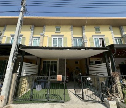 立即联系我们，获取特价优惠！出售位于 Golden Town 3 Suk Sawat-Phutthabucha 项目的联排别墅，家具齐全。