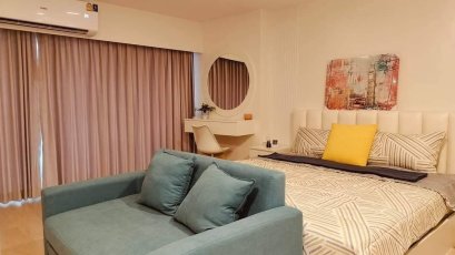 Urgent Sale! Condo with Tenant "Laem Chabang Tower" - Cheapest in Project! 8th Floor, City Center, Newly Renovated. Always Tenanted - Perfect Investment!