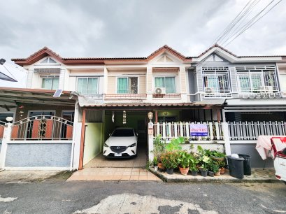 ทั้งสงบแถมสะดวก! ขาย ทาวน์โฮม 2 ชั้น หมู่บ้านสินทวี พุทธสาคร กระทุ่มแบน เนื้อที่ 21 ตารางวา 3 ห้องนอน 3 ห้องน้ำ ต่อเติมเต็มพื้นที่ ฟังก์ชันลงตัวสุดคุ้มค่า ใกล้ถนนเพชรเกษม และ ถนนพุทธสาคร เดินทางสะดวก