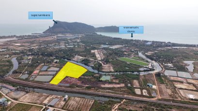 项目亮点及周边地标 土地位于潜力地段，轻松连接巴蜀府 (Prachuap Khiri Khan) 市中心的所有